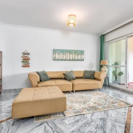 Apartment Lorcrisur 1c *